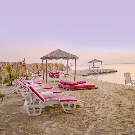 Lagoona Beach Luxury Resort And Spa Manama Eksteriør billede Beach at the resort