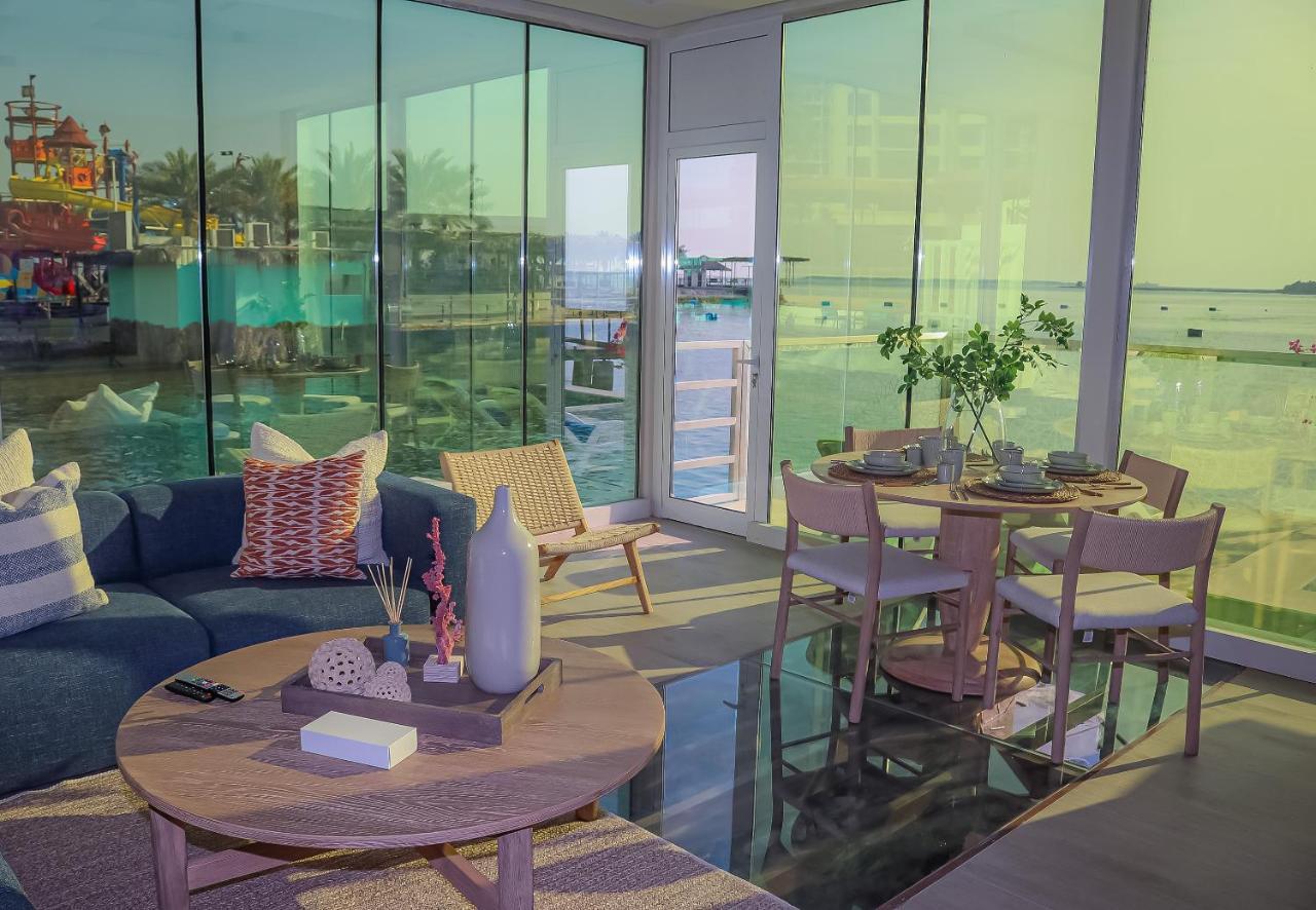 Lagoona Beach Luxury Resort And Spa Manama Eksteriør billede Interior of a typical apartment